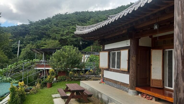 덤바위한옥펜션