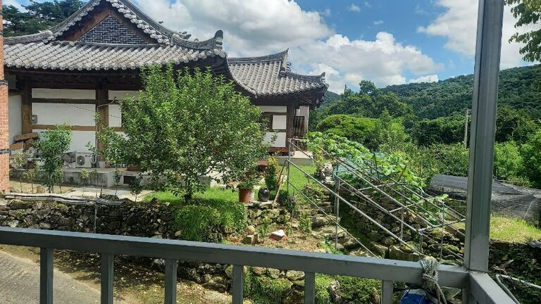 덤바위한옥펜션
